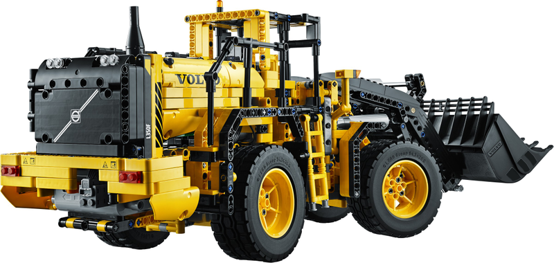 Illustration for article titled Lego designer drives and then builds a giant Volvo L350F Wheel Loader